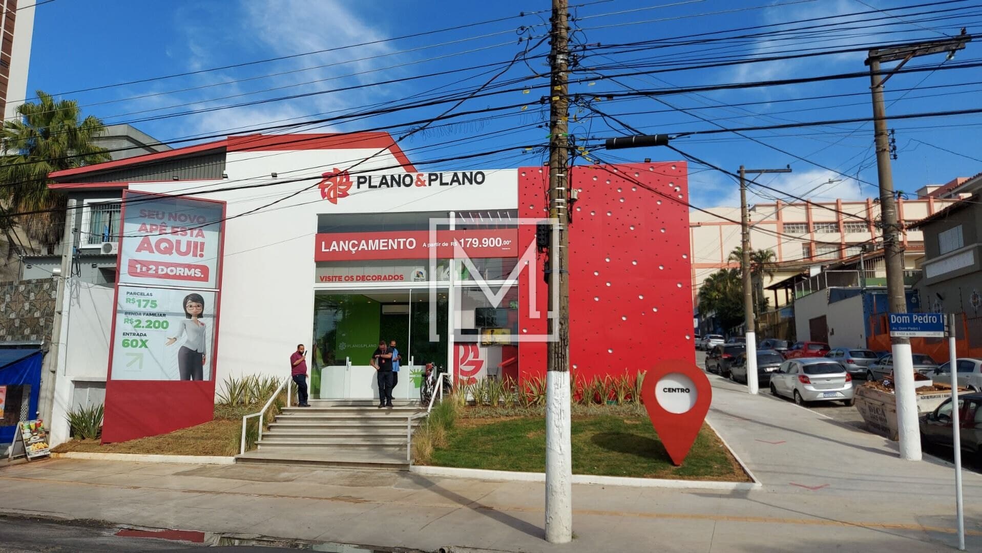 Galpão de 600m² com 5 banheiros e 4 vagas no Ipiranga