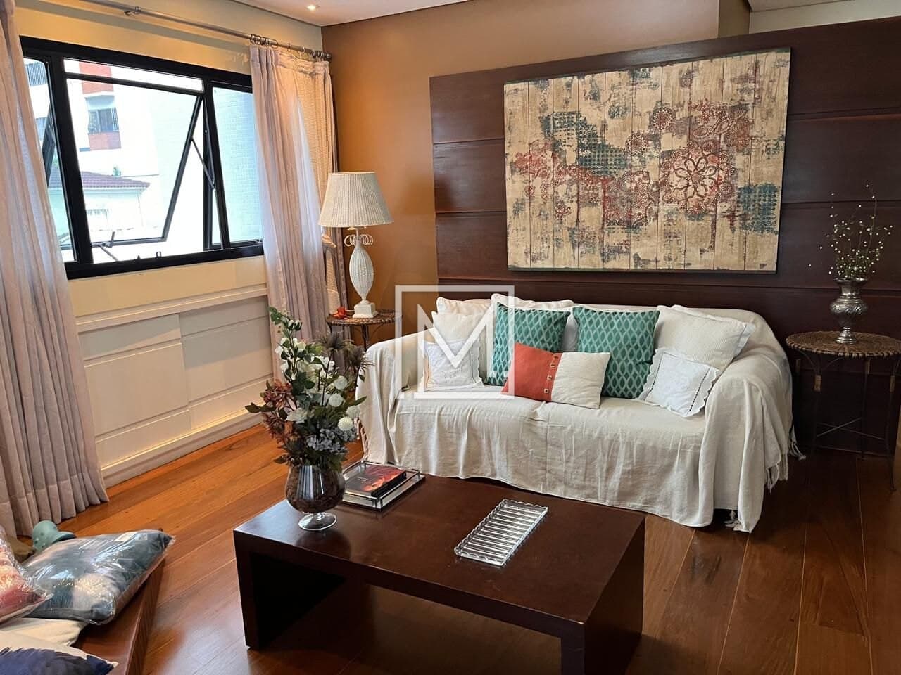 Apartamento para Locação na Aclimação | 210 m² | Próximo ao Metrô Paraíso | 4 Dormitórios | 3 Suítes | 3 Vagas