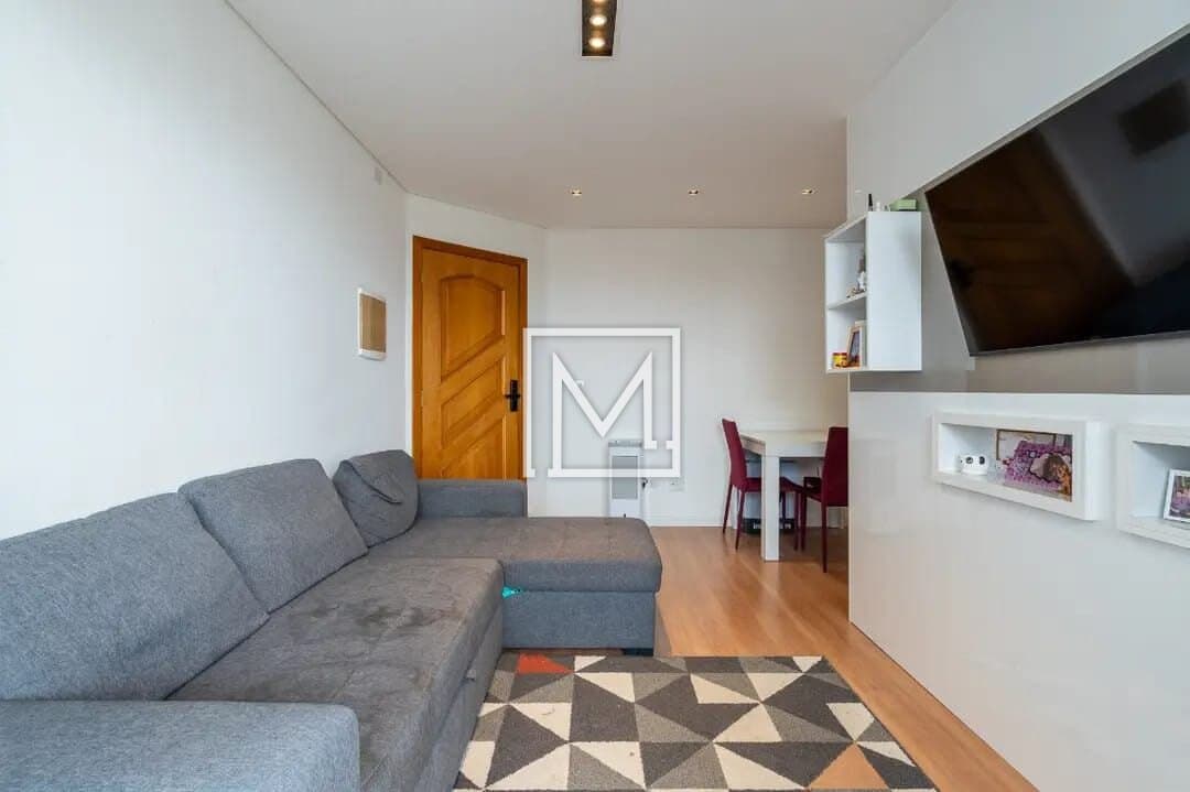 Apartamento venda dois quartos com uma suite duas vagas de garagem portaria 24 horas proximo do metro.