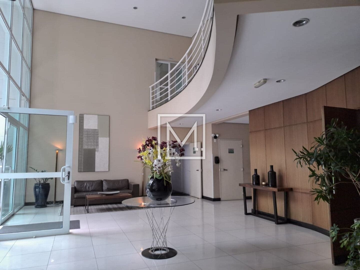VENDA – Vila Mariana ao Seu Alcance: 3 Dormitórios, Suíte com Closet e Metrô Ana Rosa a Poucos Passos!