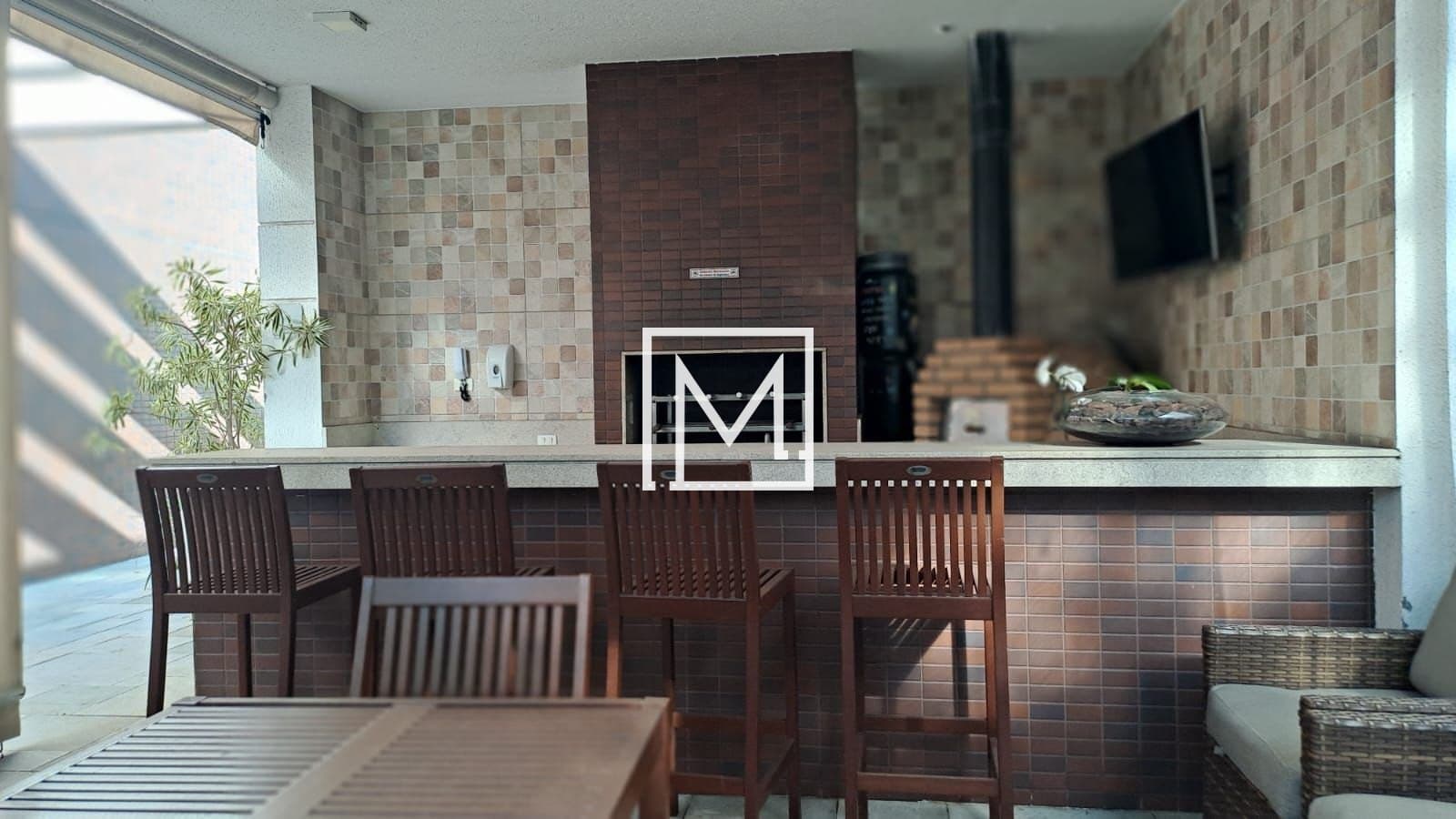 STUDIO DECORADO PARA LOCAÇÃO NA ACLIMAÇÃO 37 m² A 500 metros do Parque da Aclimação e a aproximadamente 6 minutos do Metrô Vergueiro